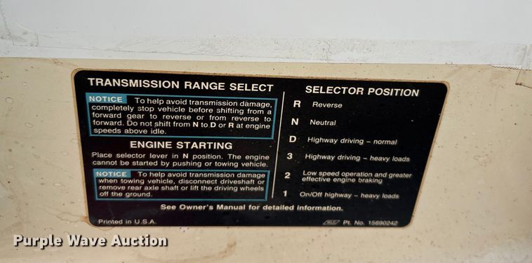 image for item FG2533 2000 GMC C6500 flatbed truck