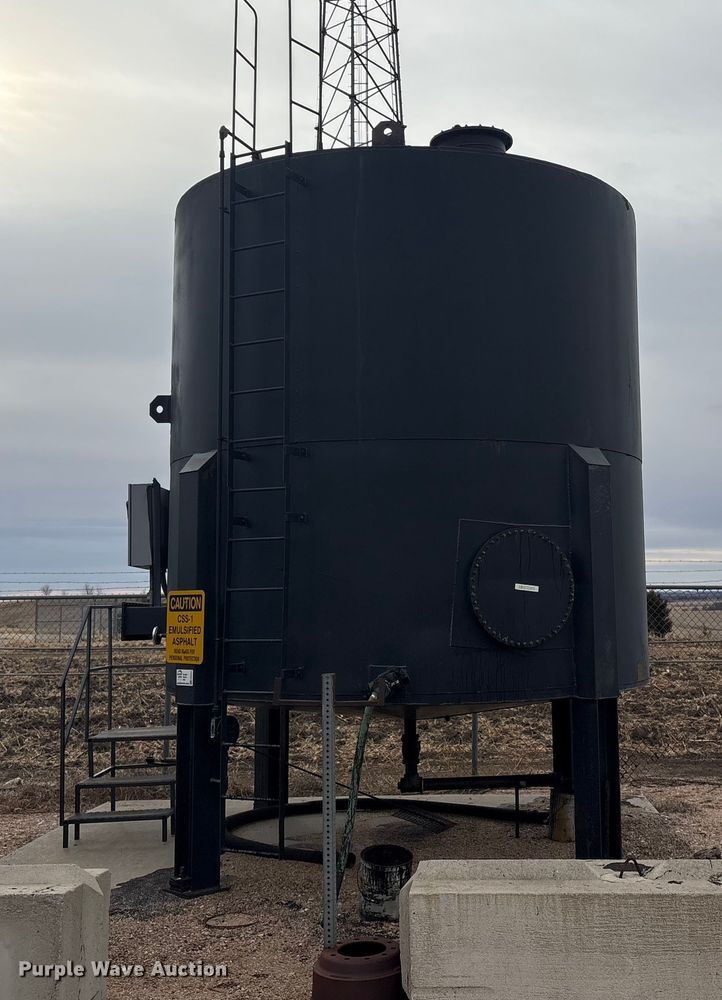 image for item FG2534 Huron Culvert & Tank Co. asphalt tank