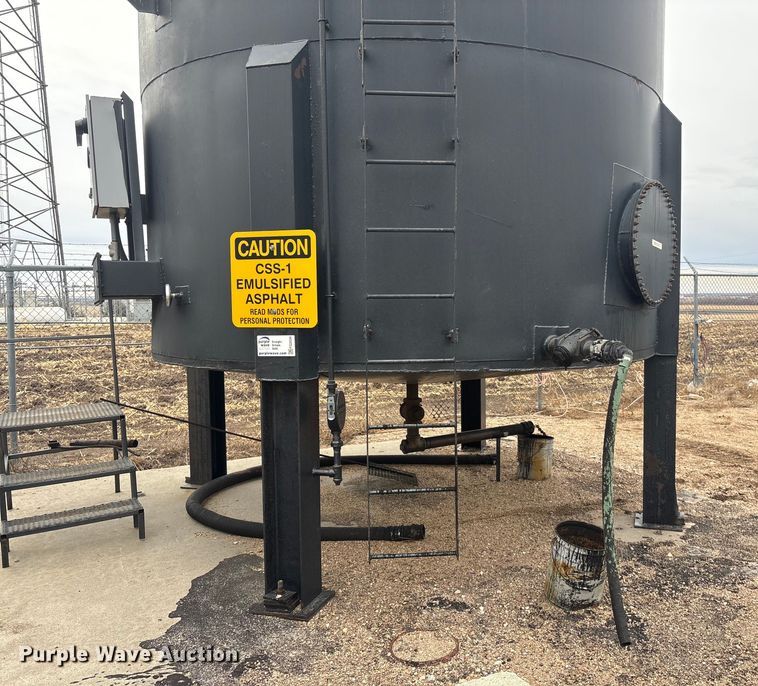 image for item FG2534 Huron Culvert & Tank Co. asphalt tank