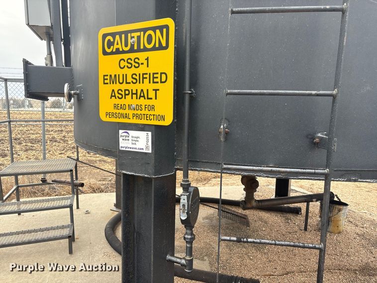 image for item FG2534 Huron Culvert & Tank Co. asphalt tank