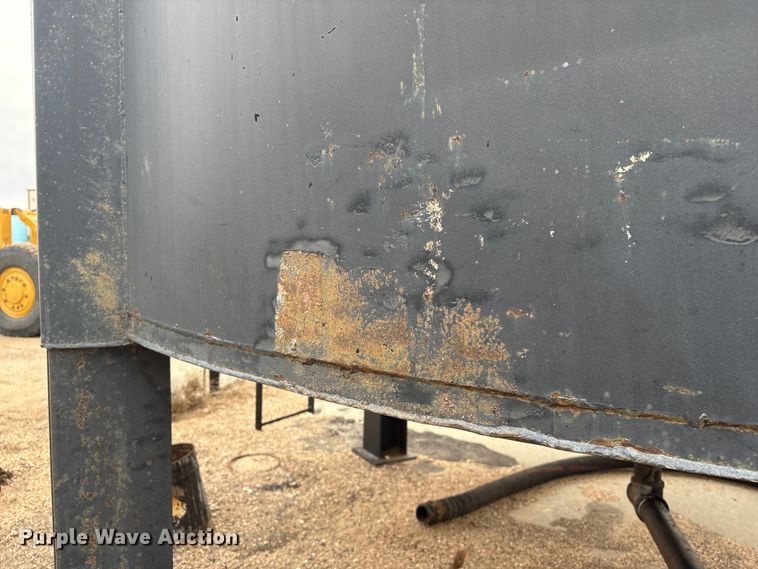 image for item FG2534 Huron Culvert & Tank Co. asphalt tank