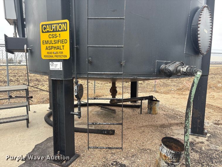 image for item FG2534 Huron Culvert & Tank Co. asphalt tank