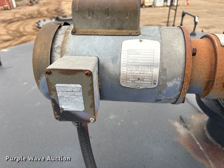 image for item FG2534 Huron Culvert & Tank Co. asphalt tank