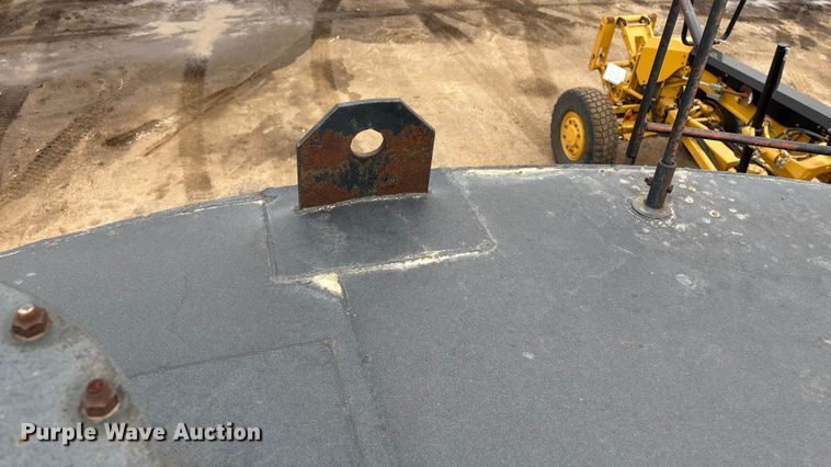 image for item FG2534 Huron Culvert & Tank Co. asphalt tank