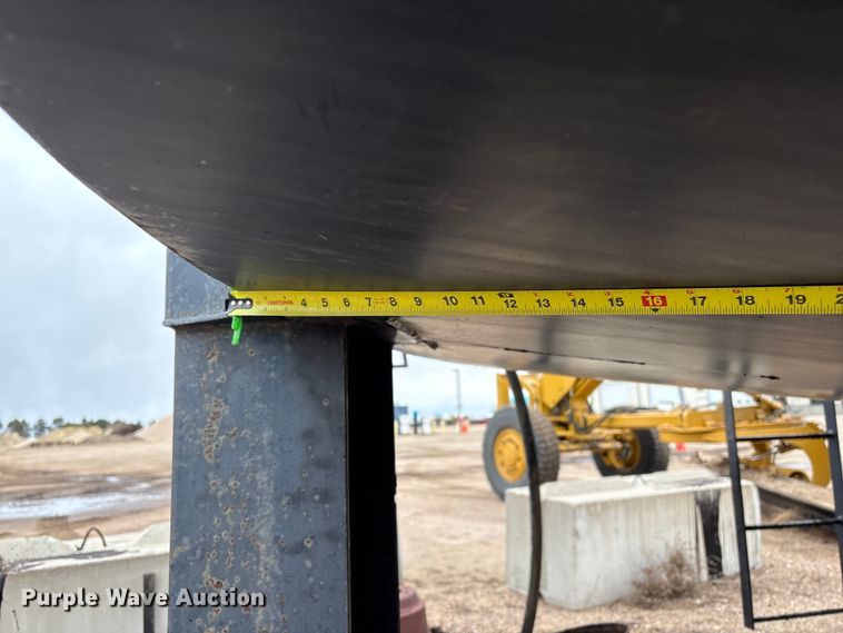 image for item FG2534 Huron Culvert & Tank Co. asphalt tank