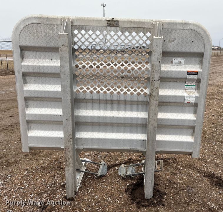 image for item FG2535 Merritt headache rack