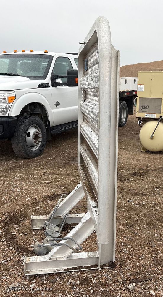 image for item FG2535 Merritt headache rack