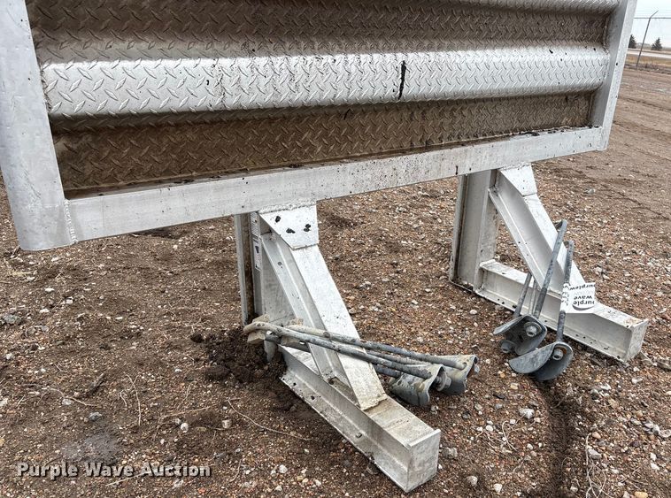 image for item FG2535 Merritt headache rack