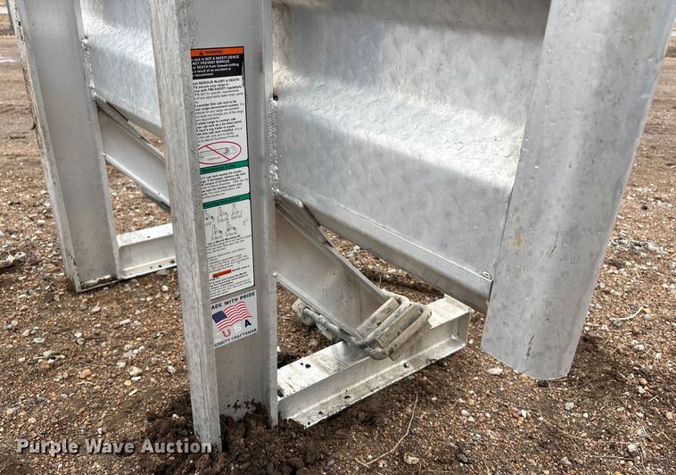 image for item FG2535 Merritt headache rack