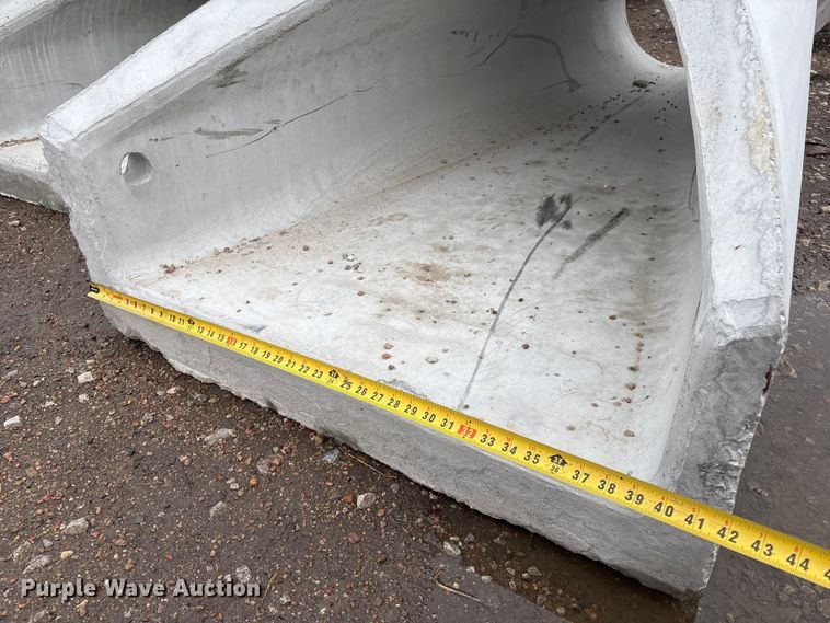 image for item FG2542 Concrete culverts