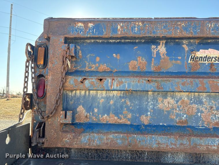 image for item FG2574 2005 International 7300 dump truck