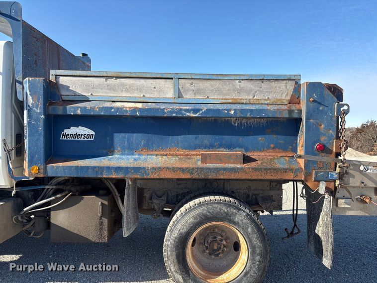 image for item FG2574 2005 International 7300 dump truck