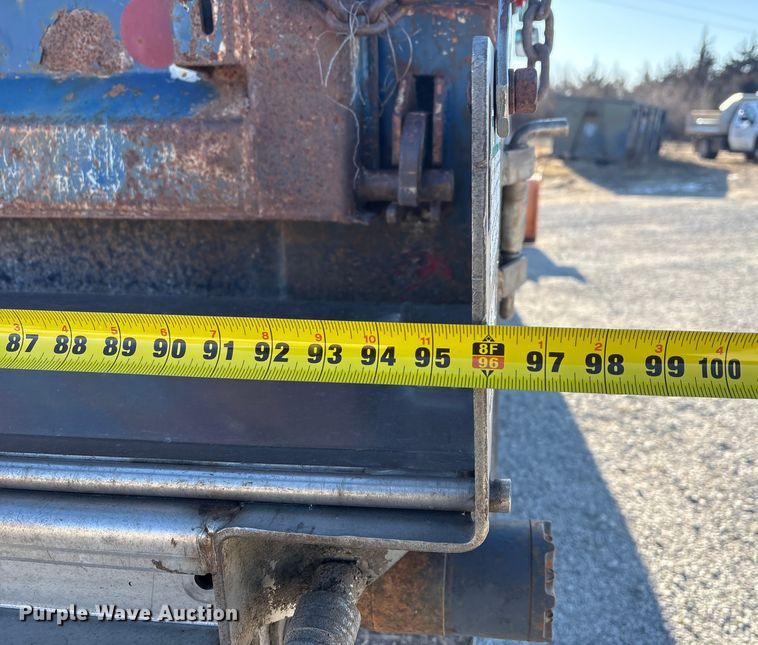 image for item FG2574 2005 International 7300 dump truck