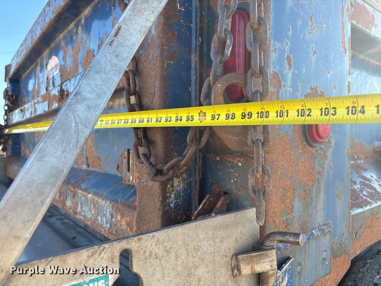 image for item FG2574 2005 International 7300 dump truck