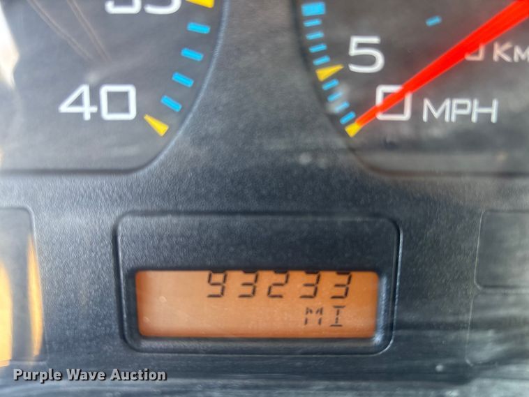 image for item FG2574 2005 International 7300 dump truck