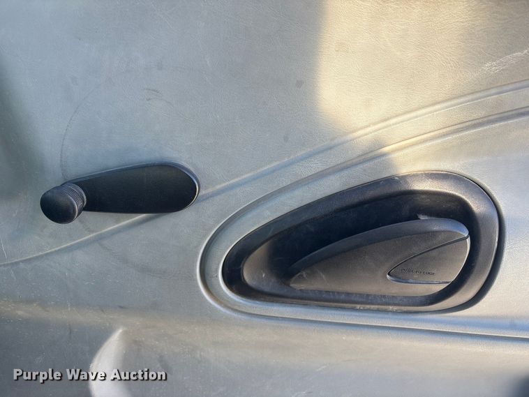 image for item FG2574 2005 International 7300 dump truck