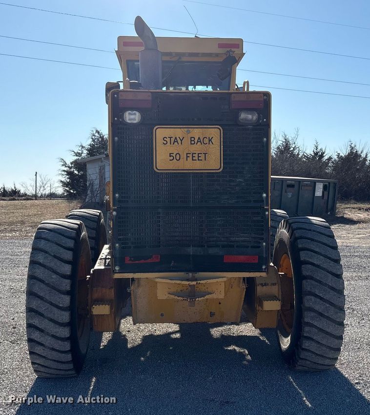 image for item FG2575 2001 John Deere 770CH motor grader