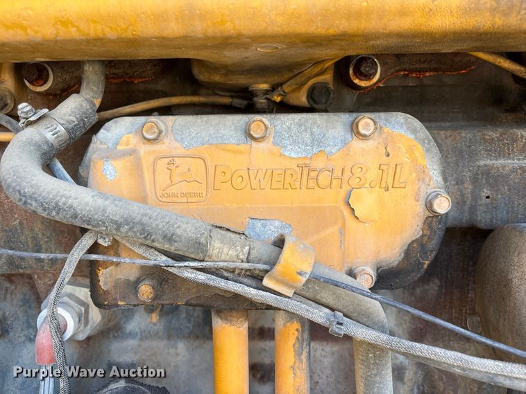 image for item FG2575 2001 John Deere 770CH motor grader