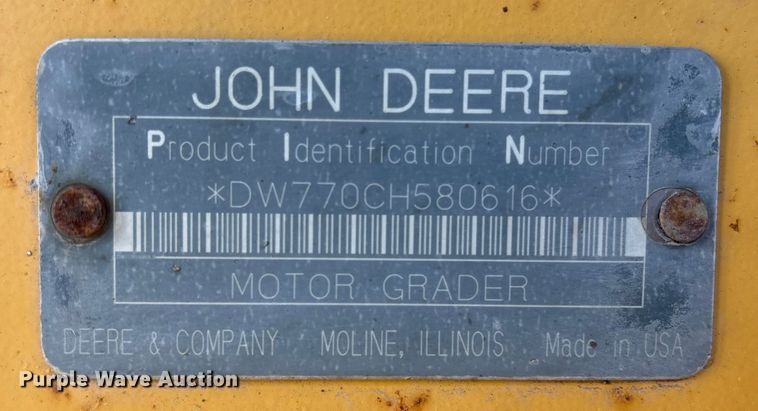 image for item FG2575 2001 John Deere 770CH motor grader