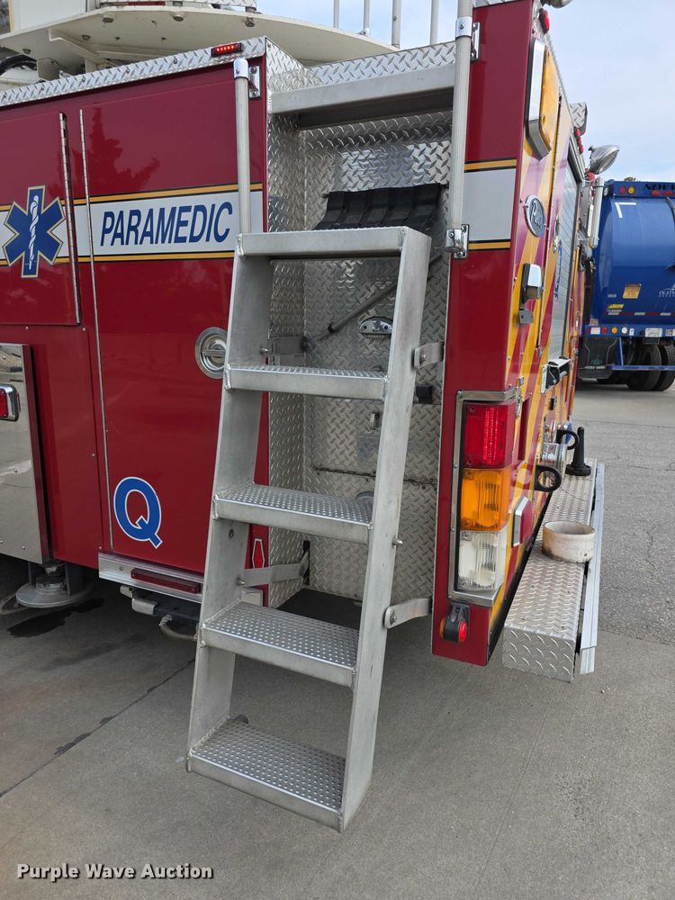image for item FI0630 2009 Pierce Velocity ladder fire truck