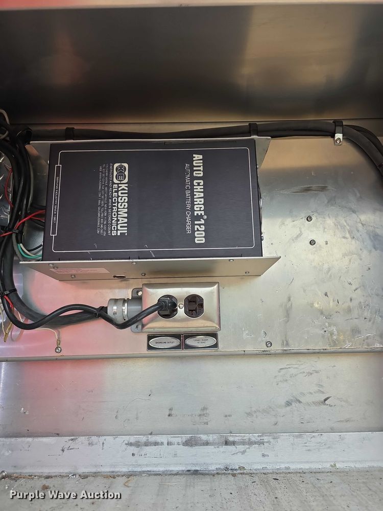 image for item FI0630 2009 Pierce Velocity ladder fire truck