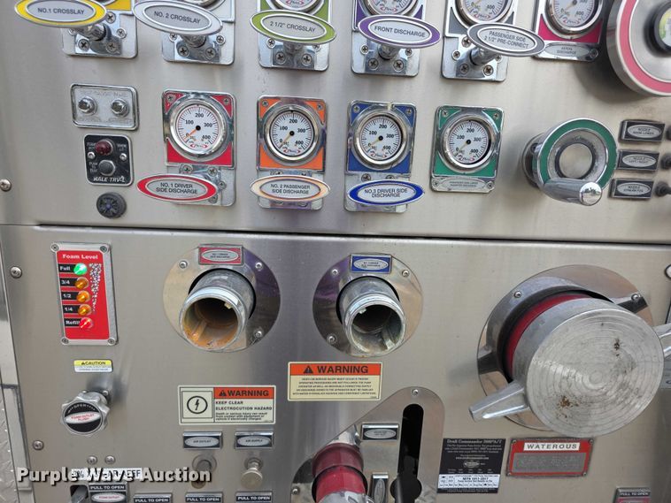 image for item FI0630 2009 Pierce Velocity ladder fire truck