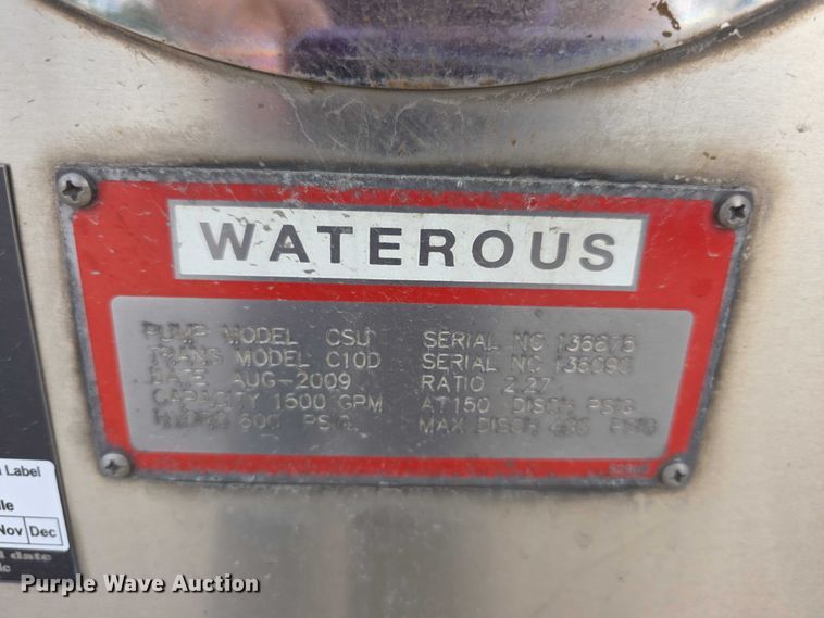 image for item FI0630 2009 Pierce Velocity ladder fire truck