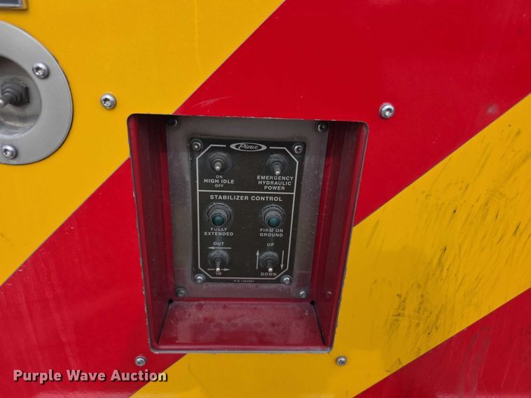 image for item FI0630 2009 Pierce Velocity ladder fire truck