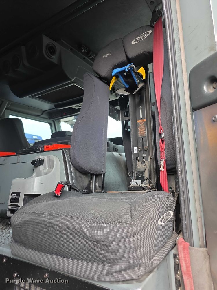 image for item FI0630 2009 Pierce Velocity ladder fire truck