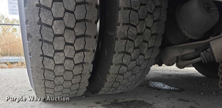 image for item FI0630 2009 Pierce Velocity ladder fire truck