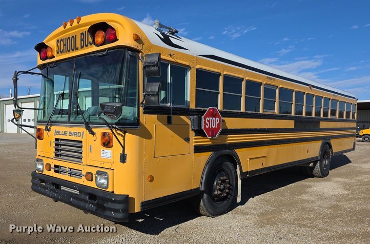 image for item FI0751 2002 Bluebird TC2000 school bus