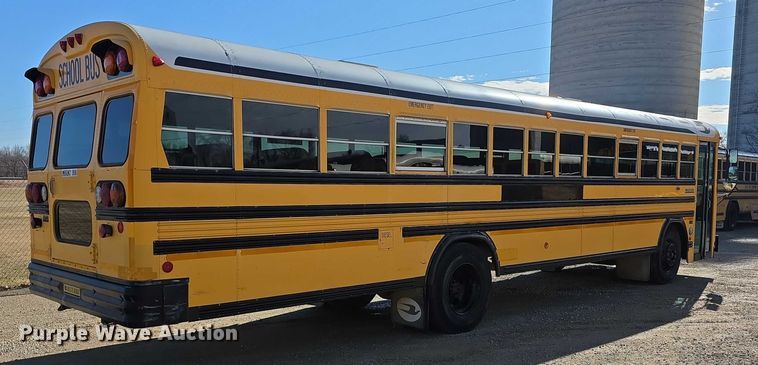 image for item FI0751 2002 Bluebird TC2000 school bus