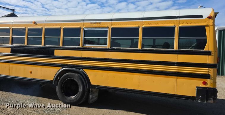 image for item FI0751 2002 Bluebird TC2000 school bus