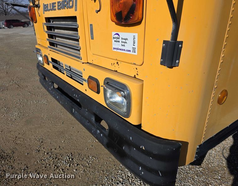 image for item FI0751 2002 Bluebird TC2000 school bus