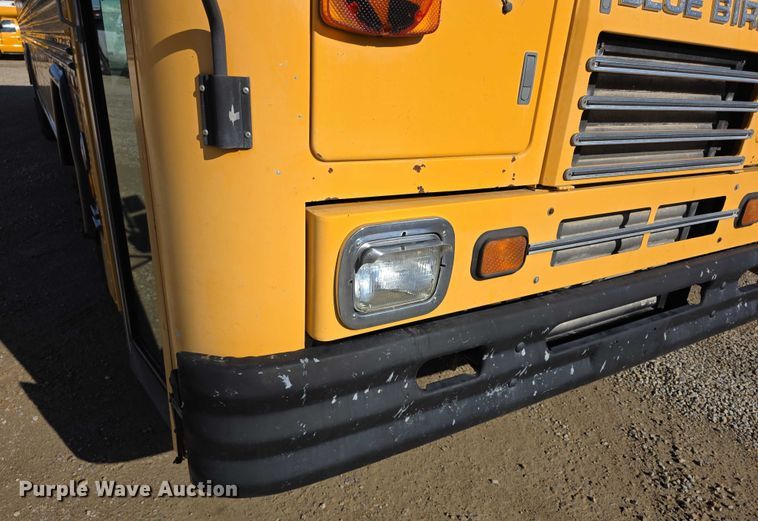 image for item FI0751 2002 Bluebird TC2000 school bus