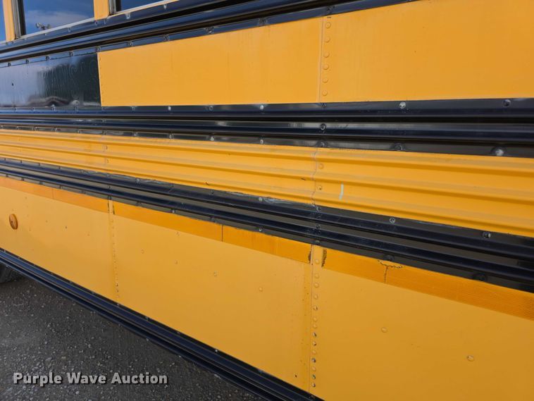 image for item FI0751 2002 Bluebird TC2000 school bus