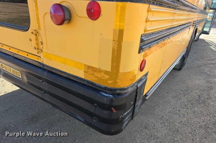 image for item FI0751 2002 Bluebird TC2000 school bus