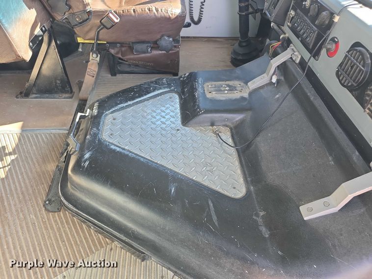 image for item FI0751 2002 Bluebird TC2000 school bus