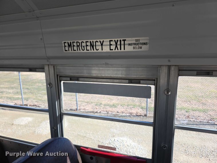 image for item FI0751 2002 Bluebird TC2000 school bus