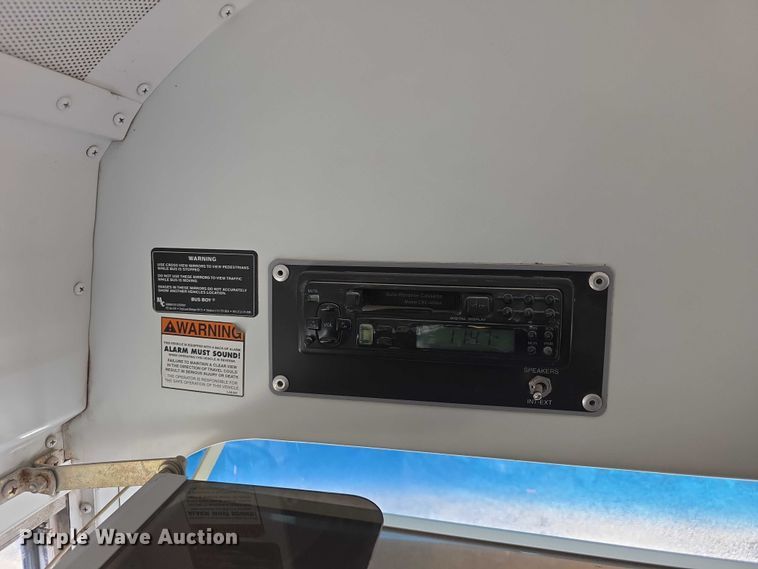 image for item FI0751 2002 Bluebird TC2000 school bus