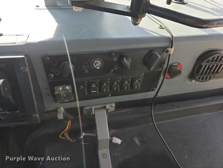 image for item FI0751 2002 Bluebird TC2000 school bus