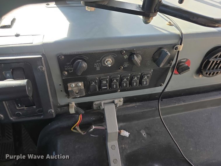 image for item FI0751 2002 Bluebird TC2000 school bus