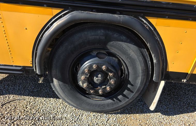 image for item FI0751 2002 Bluebird TC2000 school bus