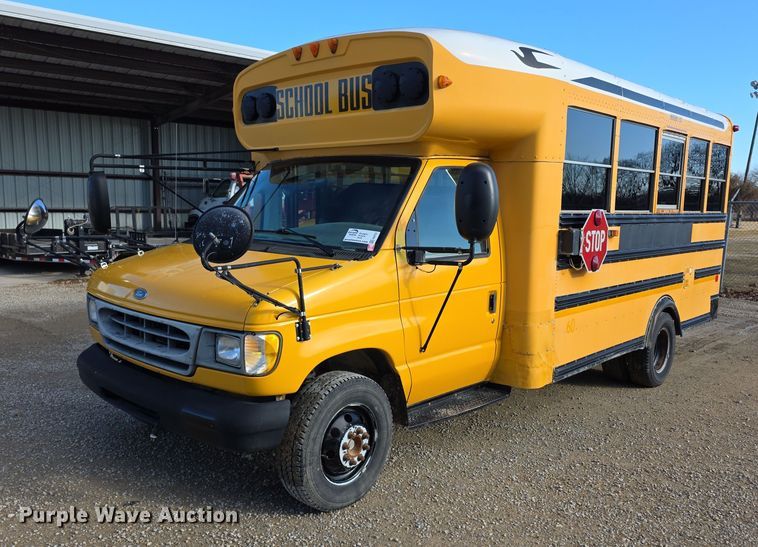 image for item FI0753 2001 Ford E450 school bus