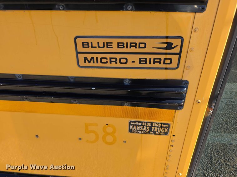 image for item FI0754 2001 Ford E450 school bus