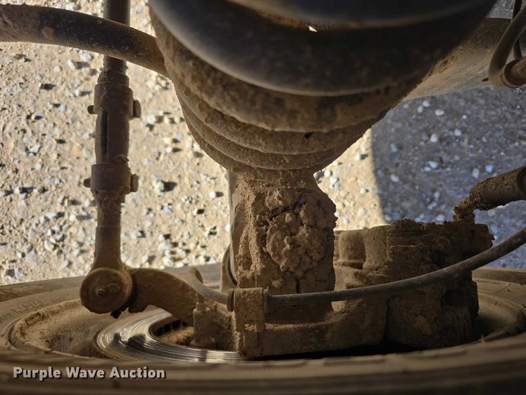 image for item FI0754 2001 Ford E450 school bus