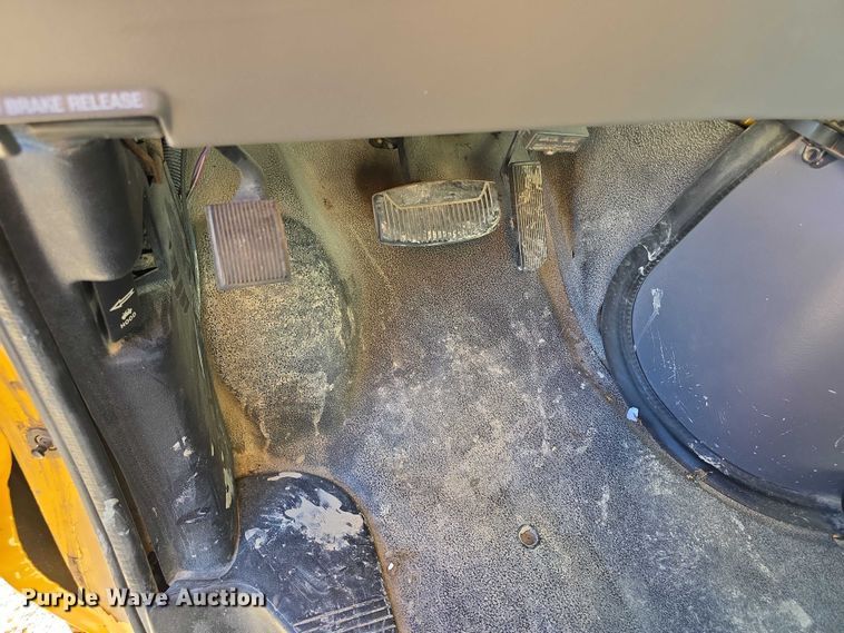 image for item FI0754 2001 Ford E450 school bus