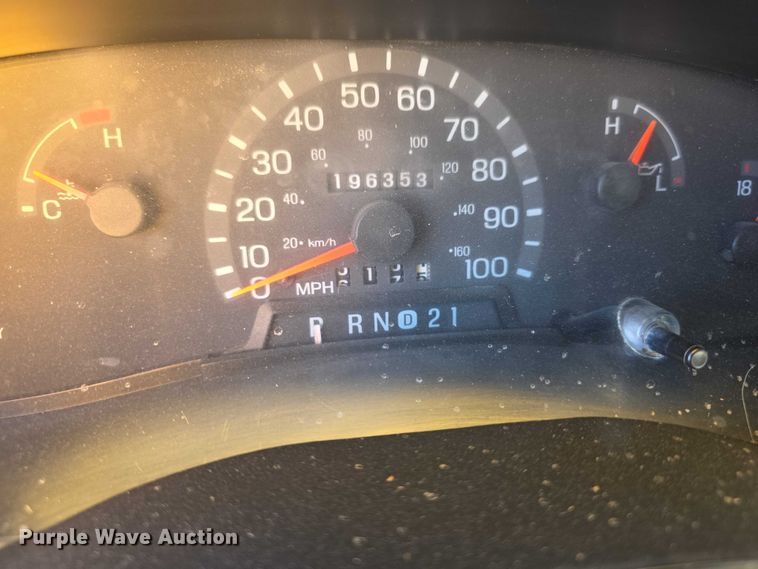 image for item FI0754 2001 Ford E450 school bus