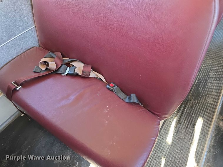 image for item FI0754 2001 Ford E450 school bus