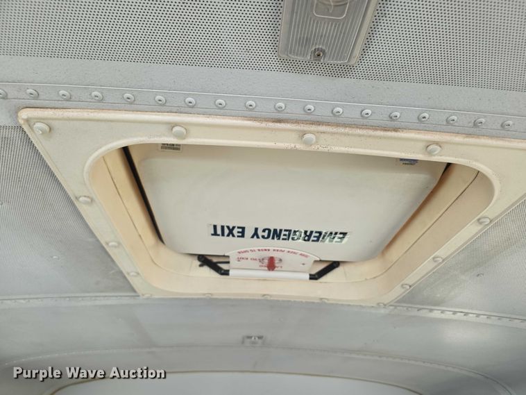 image for item FI0754 2001 Ford E450 school bus